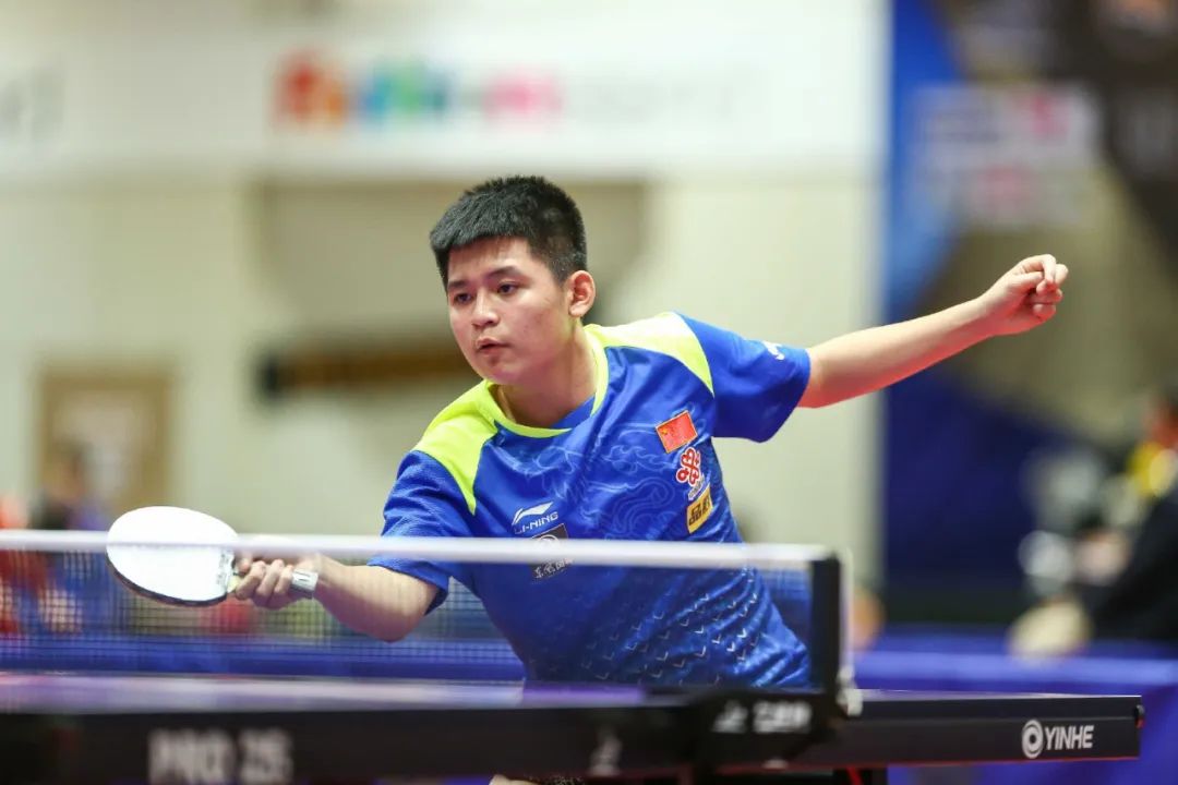 无数球迷的 无数球迷的