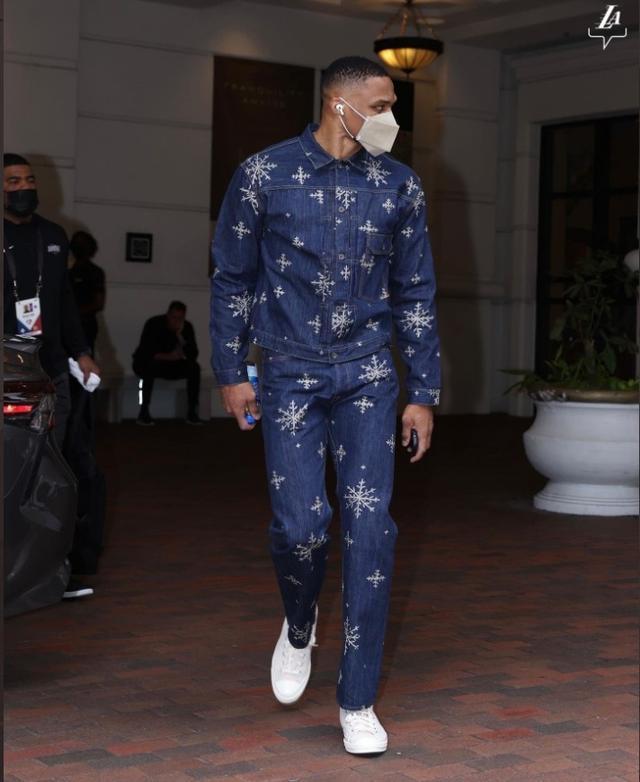 与肋部三角 与肋部三角