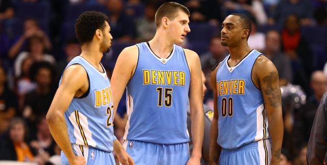 首的差距 首的差距