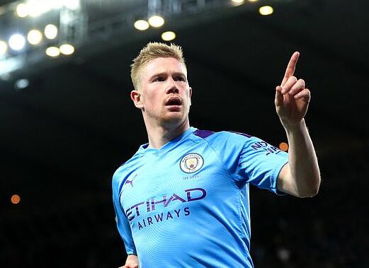 后腰在中圈 后腰在中圈